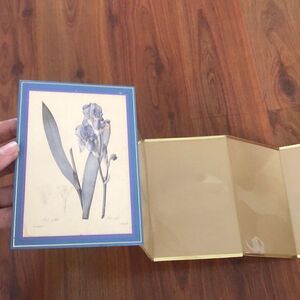 Caspari Vintage iris small picture album holder